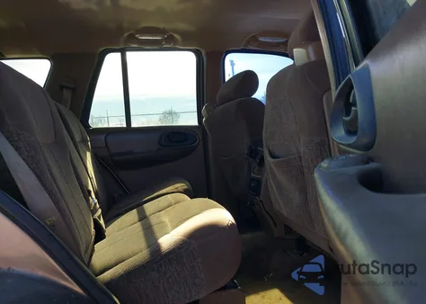 2003 Chevrolet Trailblazer Ls from USA, damaged, VIN 1GNDT13S332103196